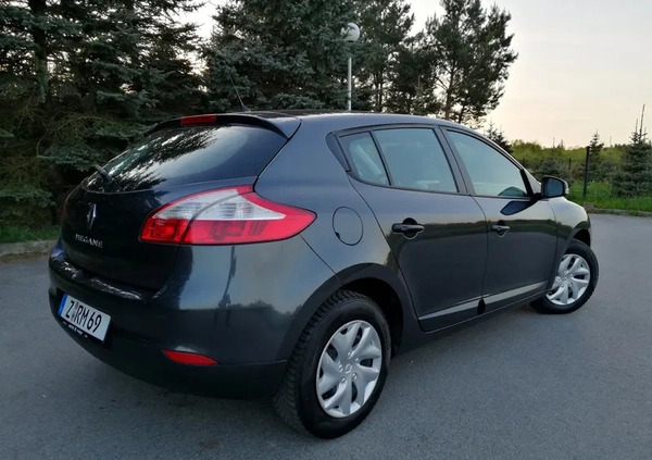 Renault Megane cena 26600 przebieg: 133902, rok produkcji 2013 z Słupca małe 277